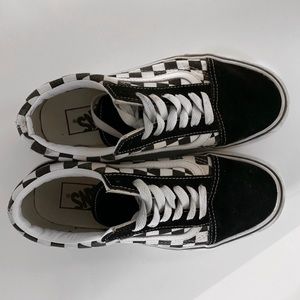 Checkerboard low top platform vans!
